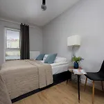Unique Bright For 4 People Remote Work & Balcony Close To Pge By Renters *