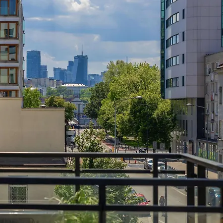 Daire Unique Bright For 4 People Remote Work & Balcony Close To Pge By Renters *